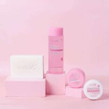 Brilliant Skin Essentials Advanced Moisturizing And Hydrating Kit- AjmanShop