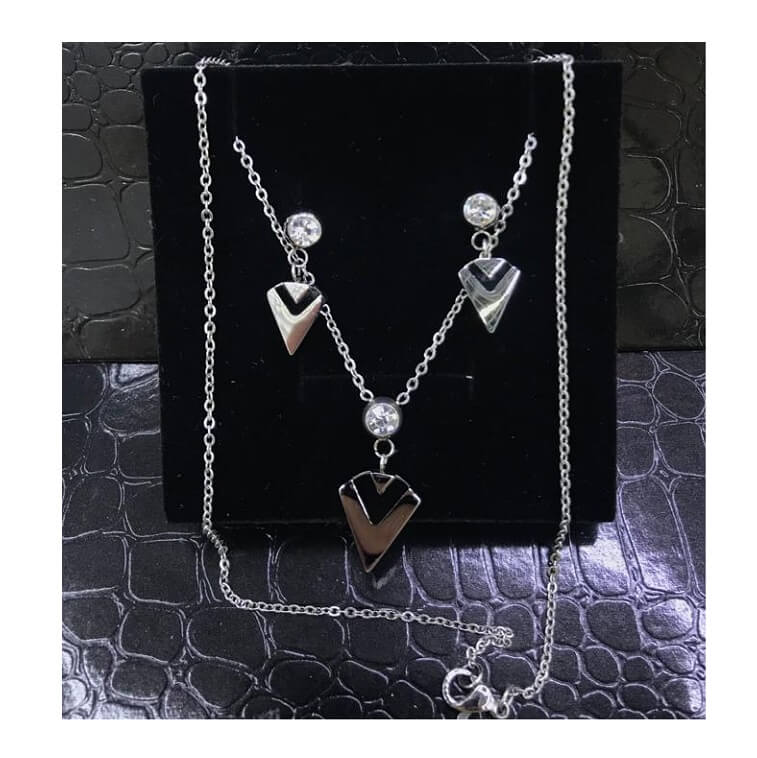 Pyramid Shape Silver Jewelry Set AjmanShop