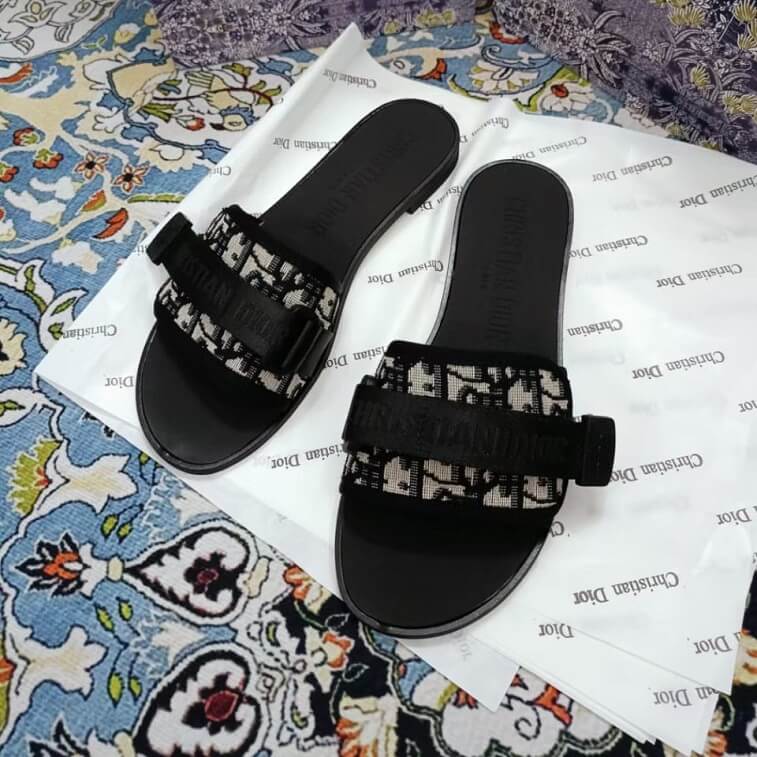 Dior Slipper with Logo Print- AjmanShop