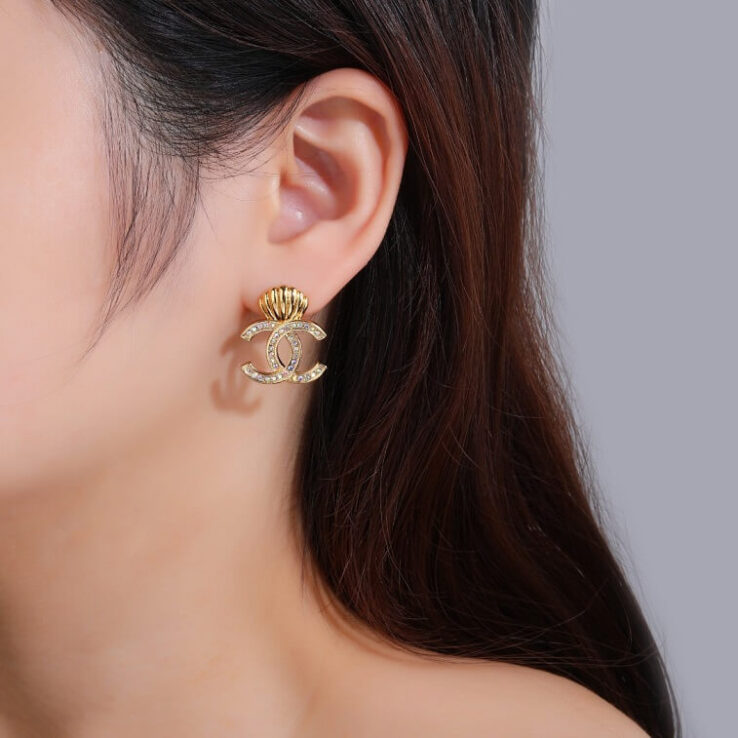 Chanel Logo Stud Earring Golden - AjmanShop