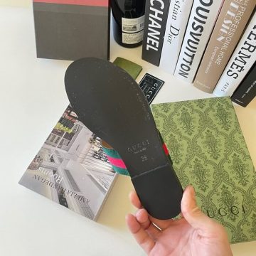 Gucci Sandal with Gold Logo in Ajman Shop