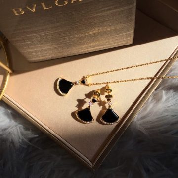 Bulgari Jewelry Set with Necklace and Earrings - AjmanShop