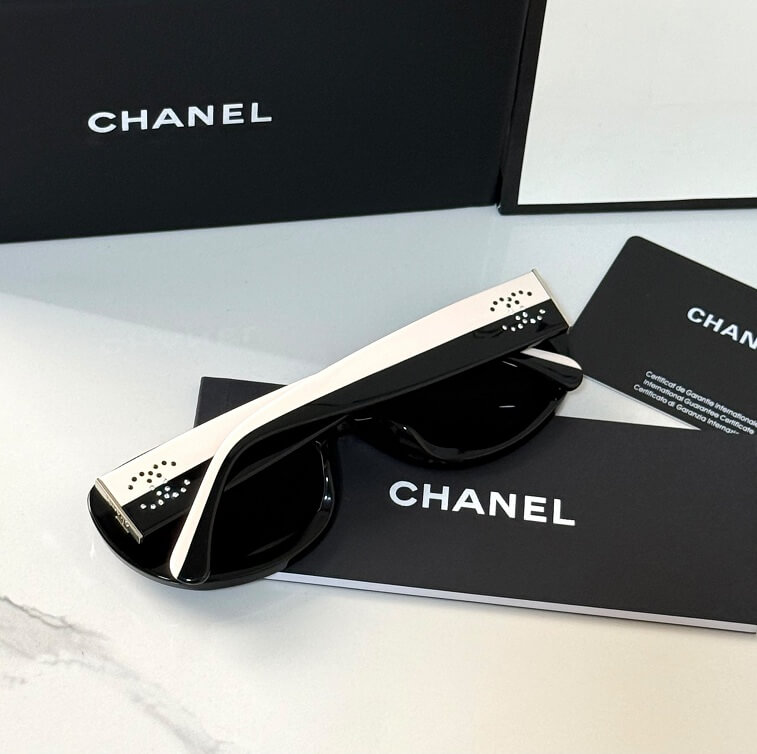 Chanel Sunglass With Box - AjmanShop