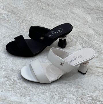 Chanel Vintage Pearl Heels - AjmanShop