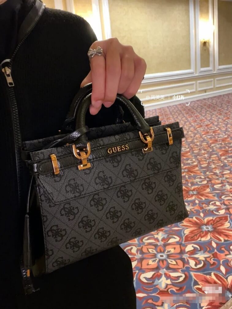 Guess Sestri Handbag in Luxury Satchel for Women - AjmanShop 
