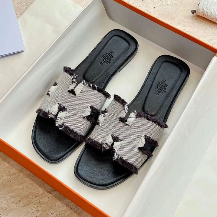 Hermes Calfskin Slipper, Black - AjmanShop
