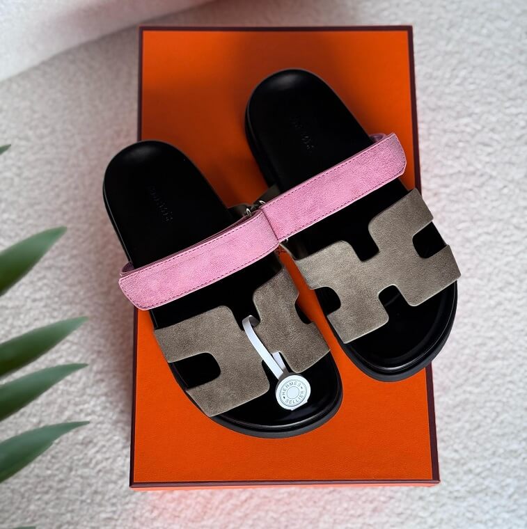 Hermes Chypre Sandal, Gray-Pink - AjmanShop