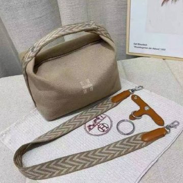Hermes Hibiscus Brac Clutch Bag for Women - AjmanShop