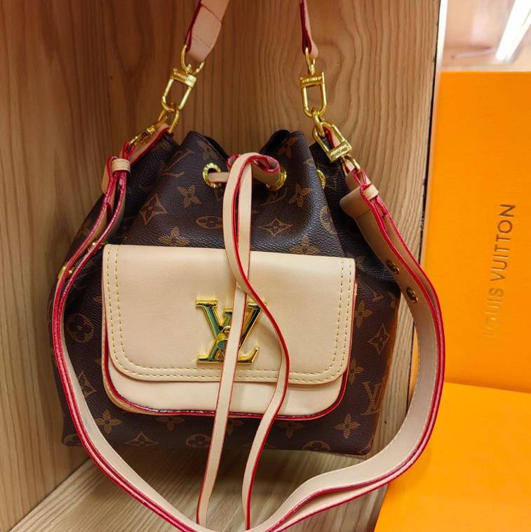 LV Lockme Bucket Bag For Women in Medium Size - AjmanShop