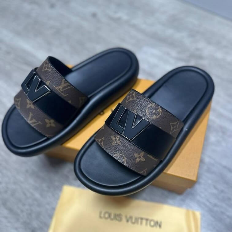 LV Mens Sandal Open Toe Slipper with Logo in AjmanShop