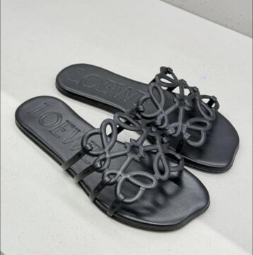 Loewe Slipper, Black - AjmanShop