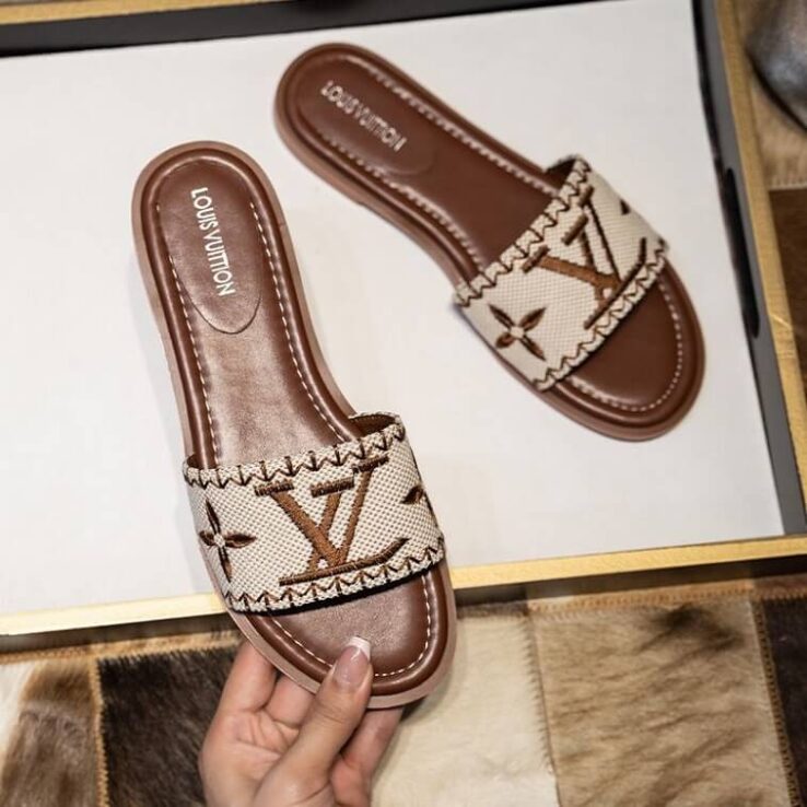 Louis Vuitton Mules Lock It leather for Women - AjmanShop
