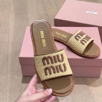 Miu Miu Slipper - AjmanShop