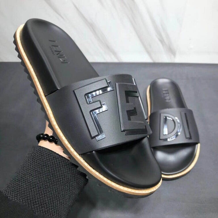 Modern Fendi Men Slipper - AjmanShop