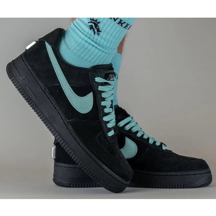 Nike Tiffany Sneakers Co. Air Force 1 Low Sneakers for Men in AjmanShop