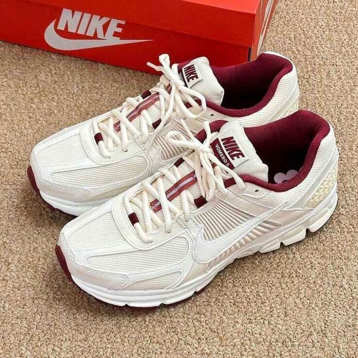 Nike Zoom Vomero 5 Sneakers UAE - AjmanShop