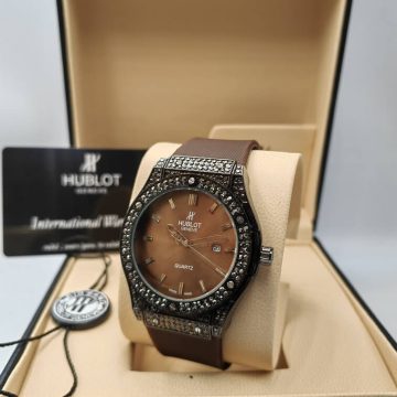 Stylish Mens Watch with Diamond Cut Stone by Hublot - AjmanShop