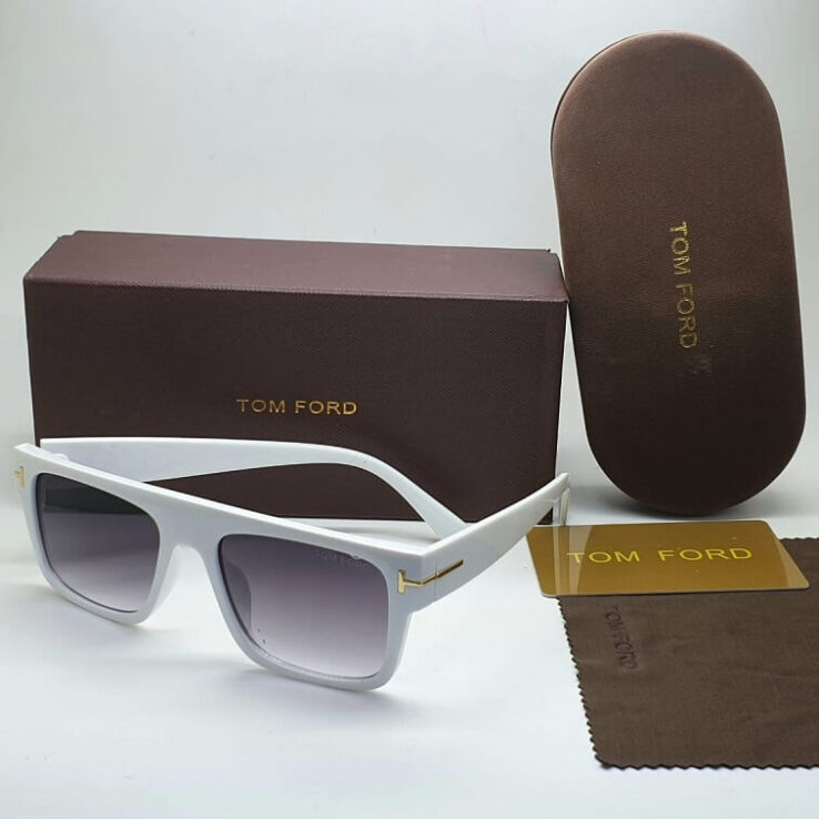 Tom Ford Unisex Sunglass with Brand Box - AjmanShop